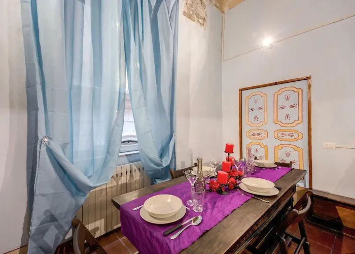 Casa Savelli * روما